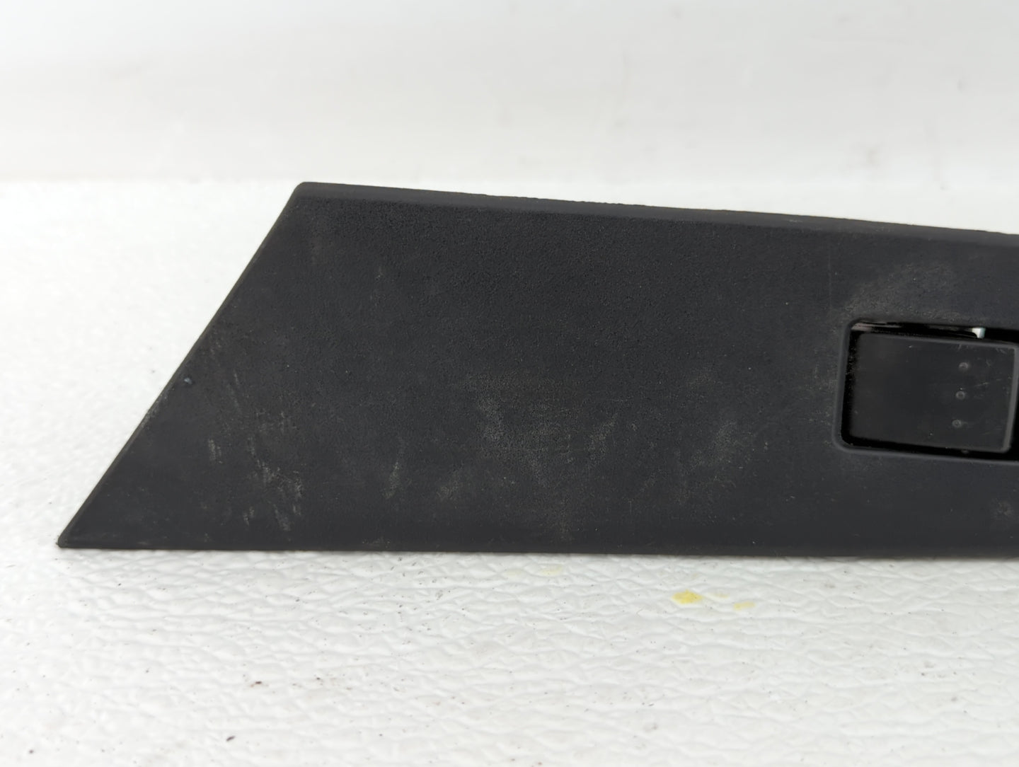 2005 Mazda 3 Master Power Window Switch Replacement Driver Side Left P/N:B32H 66 370 Fits OEM Used Auto Parts - Oemusedautop