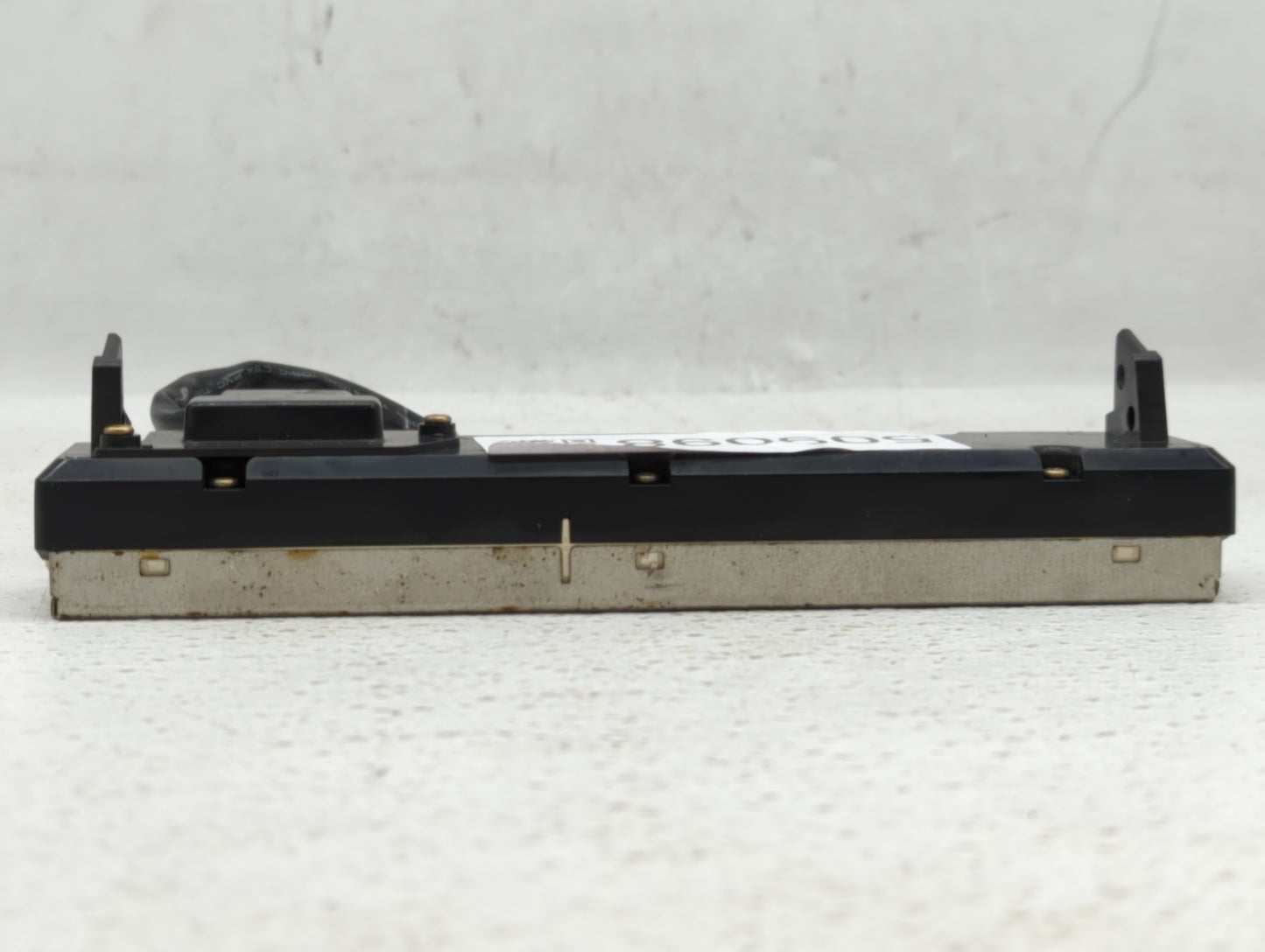2004-2005 Mazda 3 Radio AM FM Cd Player Receiver Replacement Fits Fits 2004 2005 OEM Used Auto Parts - Oemusedautoparts1.com