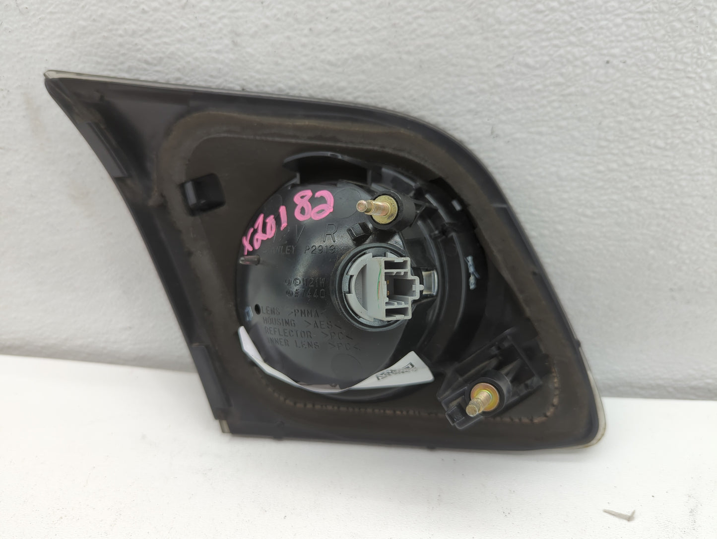 2004-2006 Mazda 3 Tail Light Assembly Passenger Right OEM P/N:P2913 Fits Fits 2004 2005 2006 OEM Used Auto Parts - Oemusedau