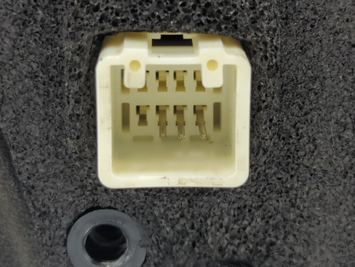 2004-2006 Mazda 3 Driver Side View Mirror - Left Door Mirror OEM Used - Oemusedautoparts1.com