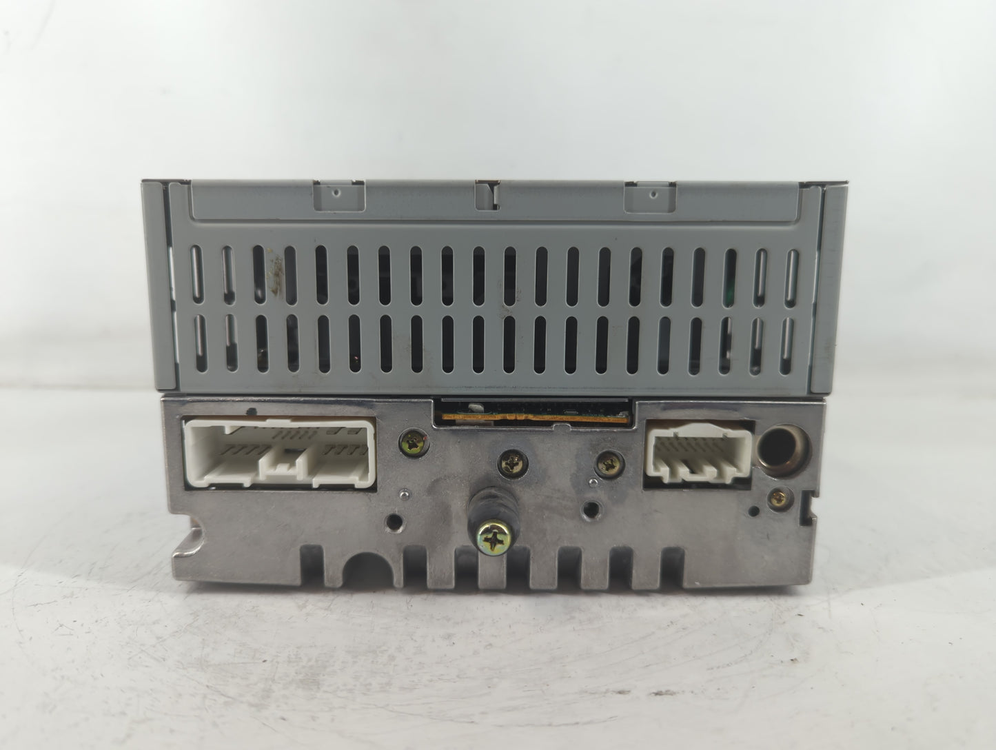2005 Mazda 3 Radio AM FM Cd Player Receiver Replacement Fits OEM Used Auto Parts - Oemusedautoparts1.com