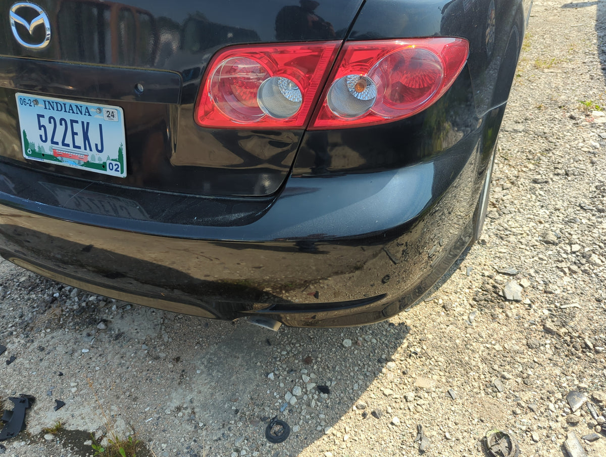 2003-2005 Mazda 6 Rear Bumper Assembly Oem - Oemusedautoparts1.com