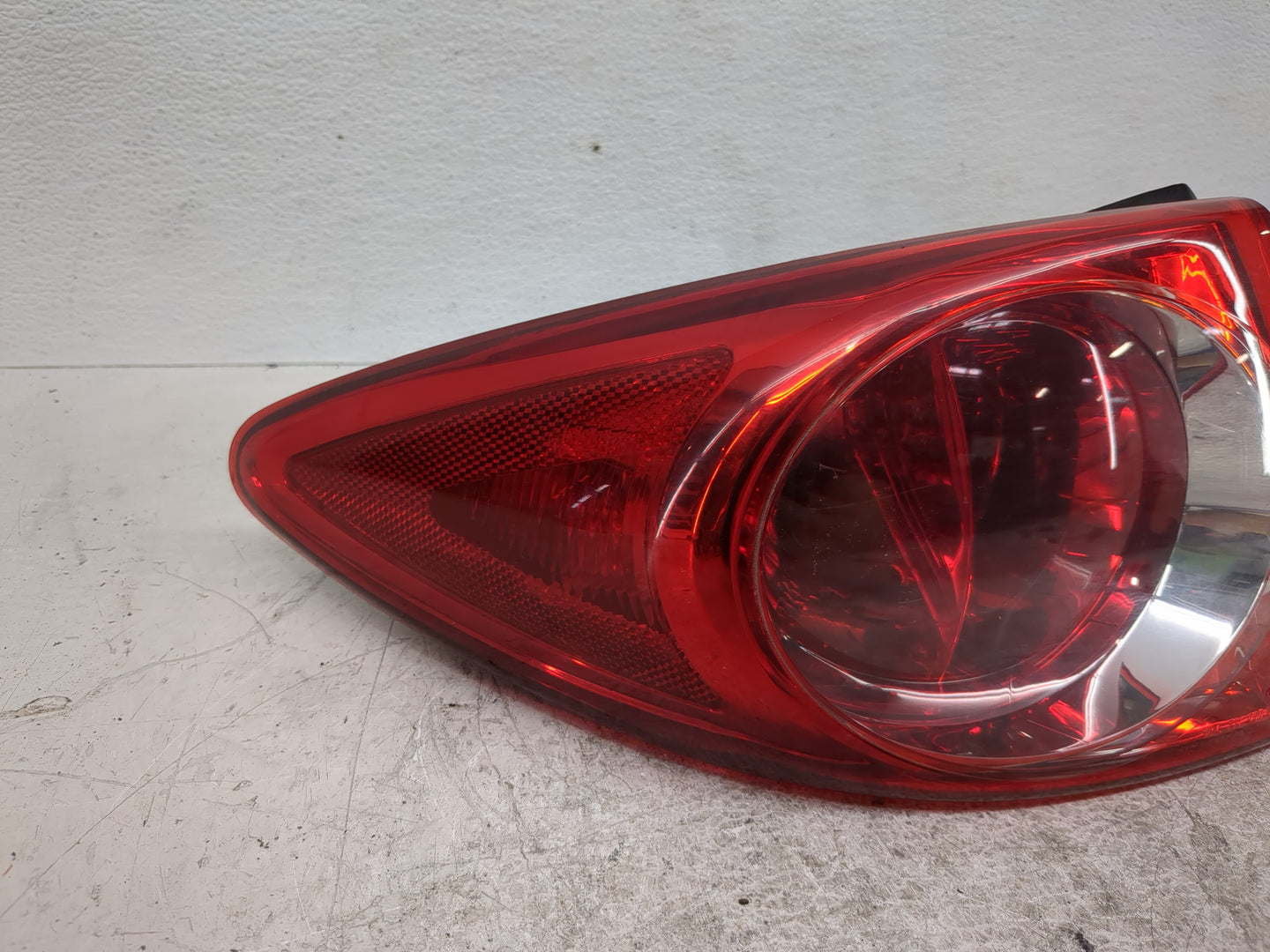 2004-2005 Mazda 6 Tail Light Assembly Driver Left OEM Fits Fits 2004 2005 OEM Used Auto Parts - Oemusedautoparts1.com