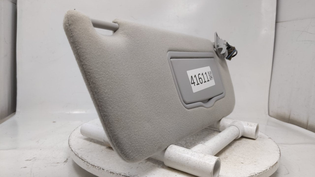 2005 Mazda 6 Sun Visor Shade Replacement Passenger Right Mirror Fits OEM Used Auto Parts - Oemusedautoparts1.com