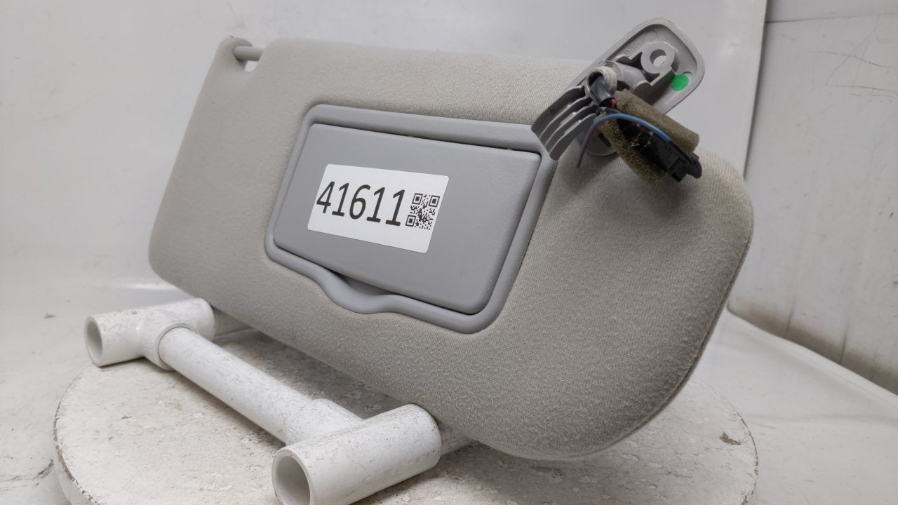 2005 Mazda 6 Sun Visor Shade Replacement Passenger Right Mirror Fits OEM Used Auto Parts - Oemusedautoparts1.com