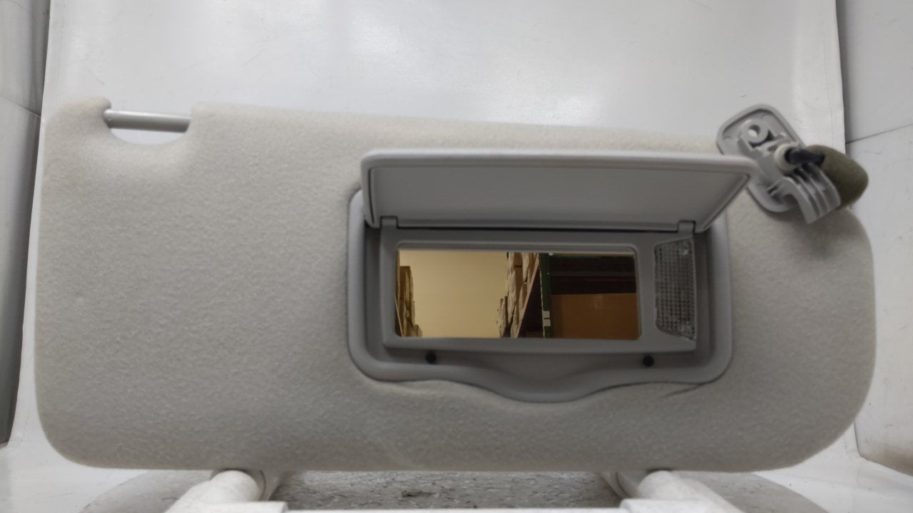 2005 Mazda 6 Sun Visor Shade Replacement Passenger Right Mirror Fits OEM Used Auto Parts - Oemusedautoparts1.com