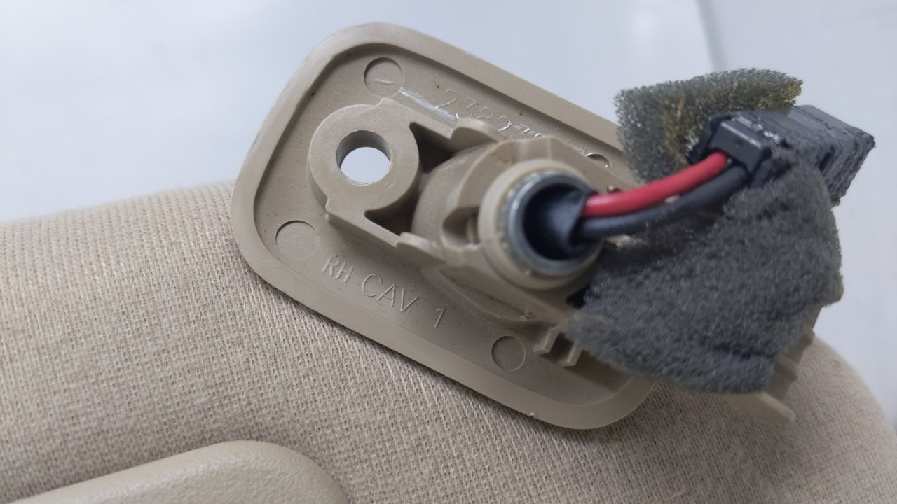 2005 Mazda 6 Sun Visor Shade Replacement Passenger Right Mirror Fits OEM Used Auto Parts - Oemusedautoparts1.com