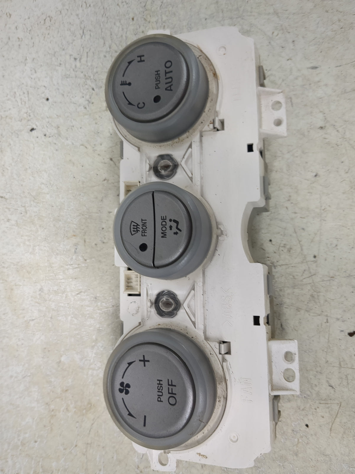 2005 Mazda Mazda6 Climate Control Module Temperature AC/Heater Replacement P/N:5037223338 Fits Fits 2003 2004 OEM Used Auto 