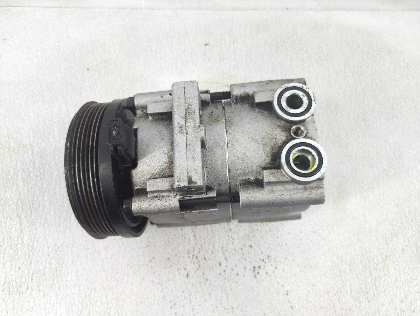 2001-2006 Mazda Tribute Air Conditioning A/c Ac Compressor Oem - Oemusedautoparts1.com