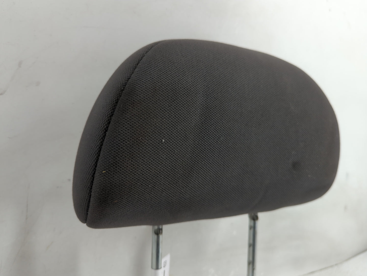 2005 Mazda Tribute Headrest Head Rest Rear Seat Fits OEM Used Auto Parts - Oemusedautoparts1.com