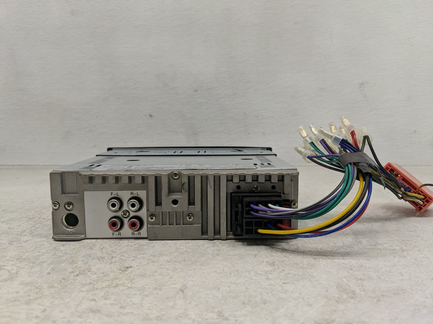 2005 Mazda Tribute Radio AM FM Cd Player Receiver Replacement P/N:VCD-21B Fits OEM Used Auto Parts - Oemusedautoparts1.com