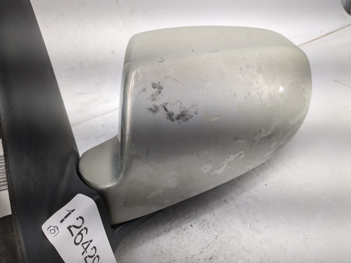 2001-2005 Mazda Tribute Driver Side View Mirror - Left Door Mirror OEM Used - Oemusedautoparts1.com