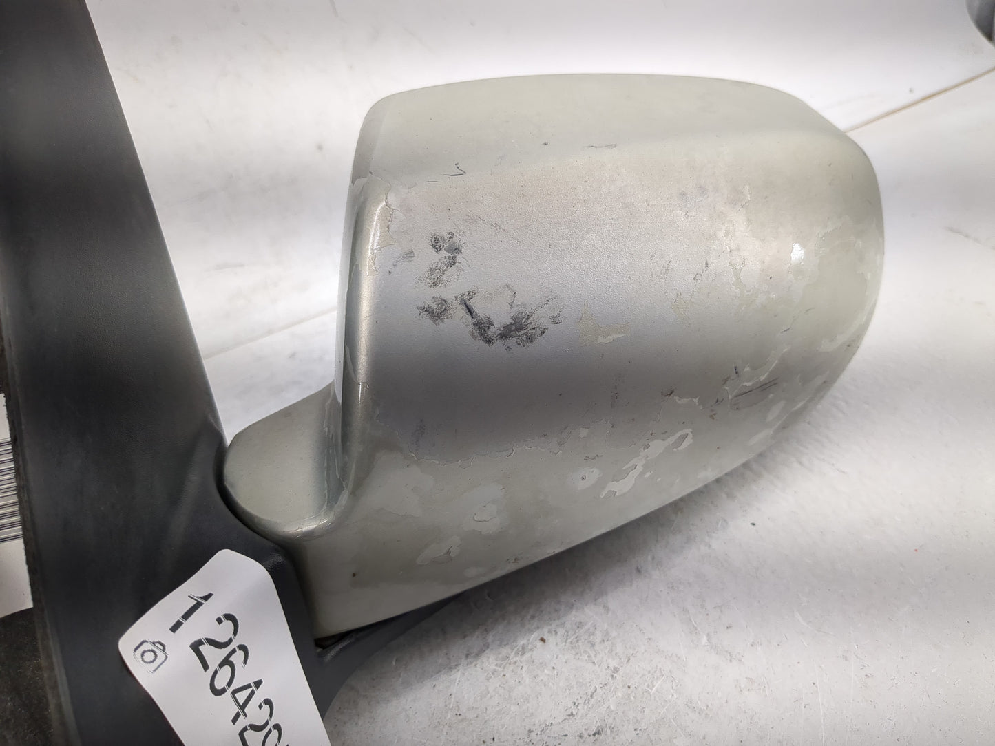 2001-2005 Mazda Tribute Driver Side View Mirror - Left Door Mirror OEM Used - Oemusedautoparts1.com