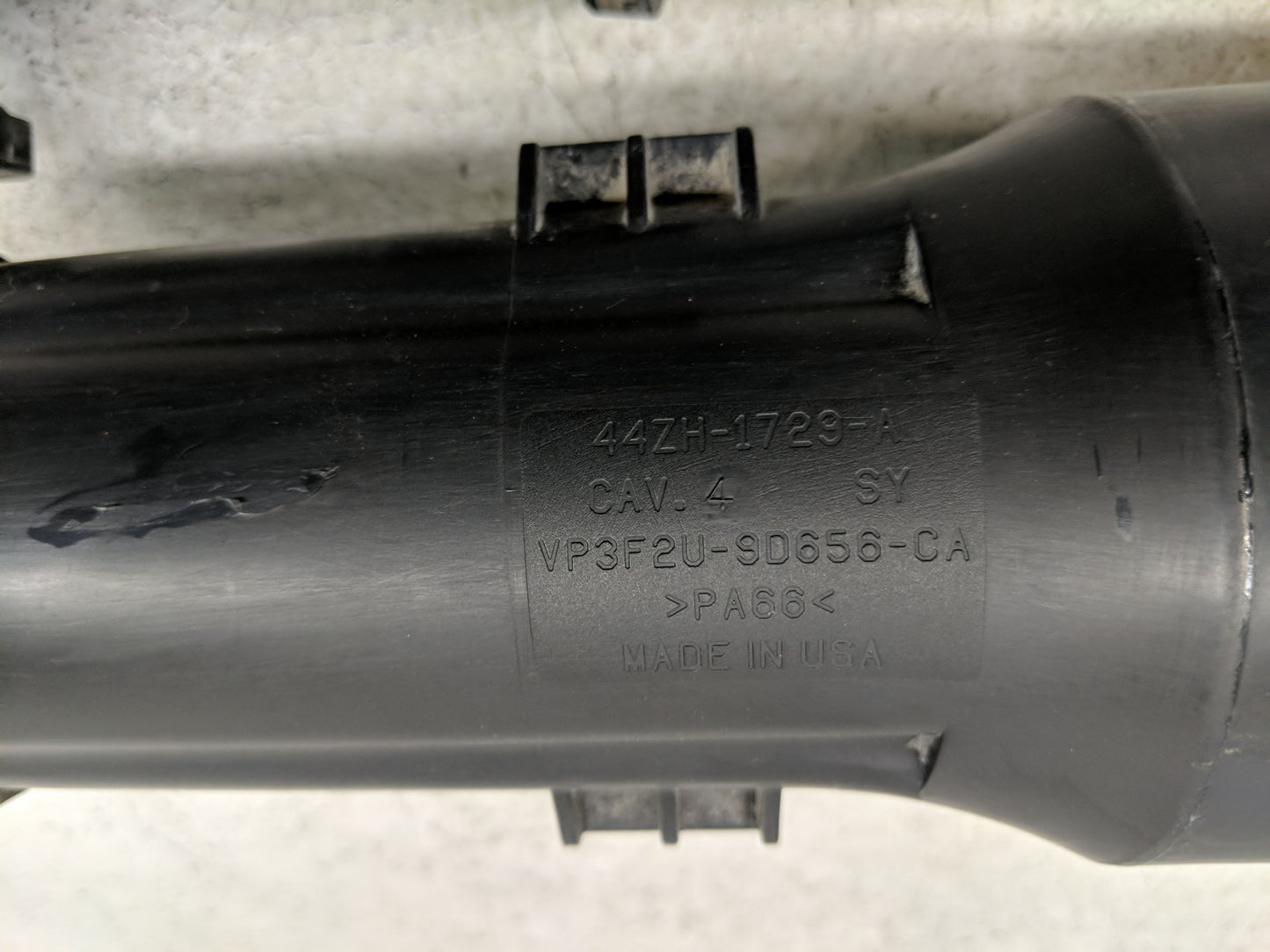 2005 Mazda Tribute Fuel Vapor Charcoal Canister - Oemusedautoparts1.com