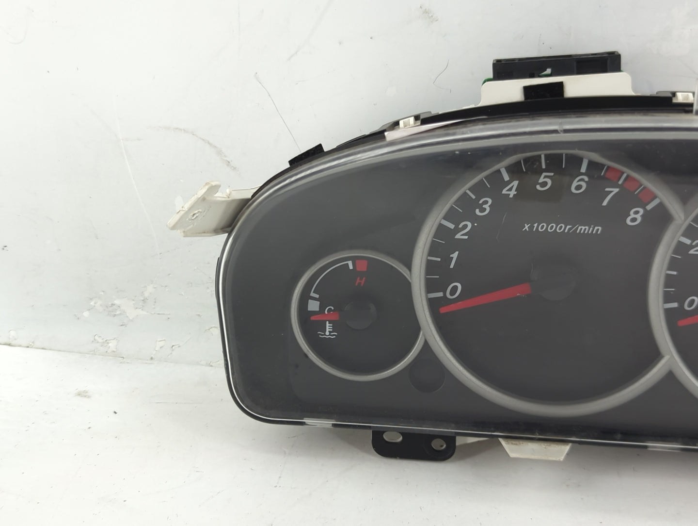 2005-2006 Mazda Tribute Instrument Cluster Speedometer Gauges P/N:5L8F-10A855-AB Fits Fits 2005 2006 OEM Used Auto Parts - O