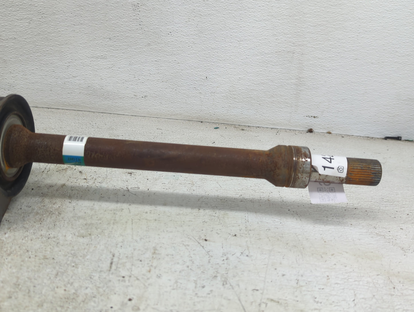 2001-2011 Mazda Tribute Axle Shaft Front Passenger Cv C/v - Oemusedautoparts1.com