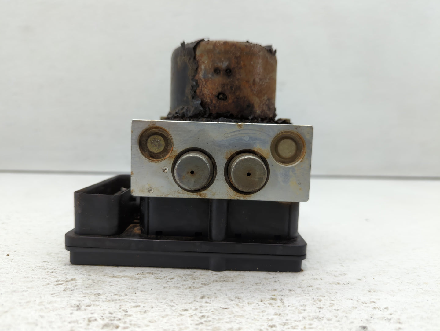 2005-2006 Mazda Tribute ABS Pump Control Module Replacement P/N:5L84-2C346-AH Fits Fits 2005 2006 OEM Used Auto Parts - Oemu