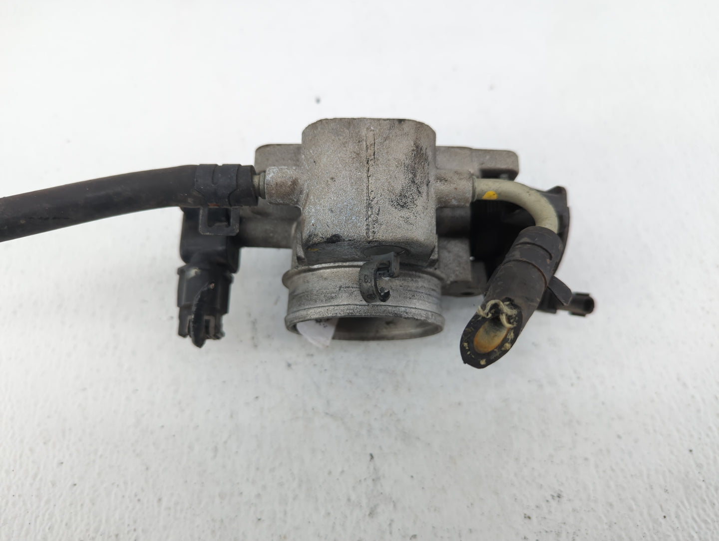 2005-2008 Mazda Tribute Throttle Body Fits Fits 2005 2006 2007 2008 OEM Used Auto Parts - Oemusedautoparts1.com
