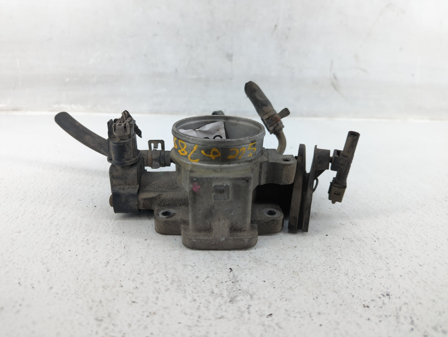 2005-2008 Mazda Tribute Throttle Body Fits Fits 2005 2006 2007 2008 OEM Used Auto Parts - Oemusedautoparts1.com