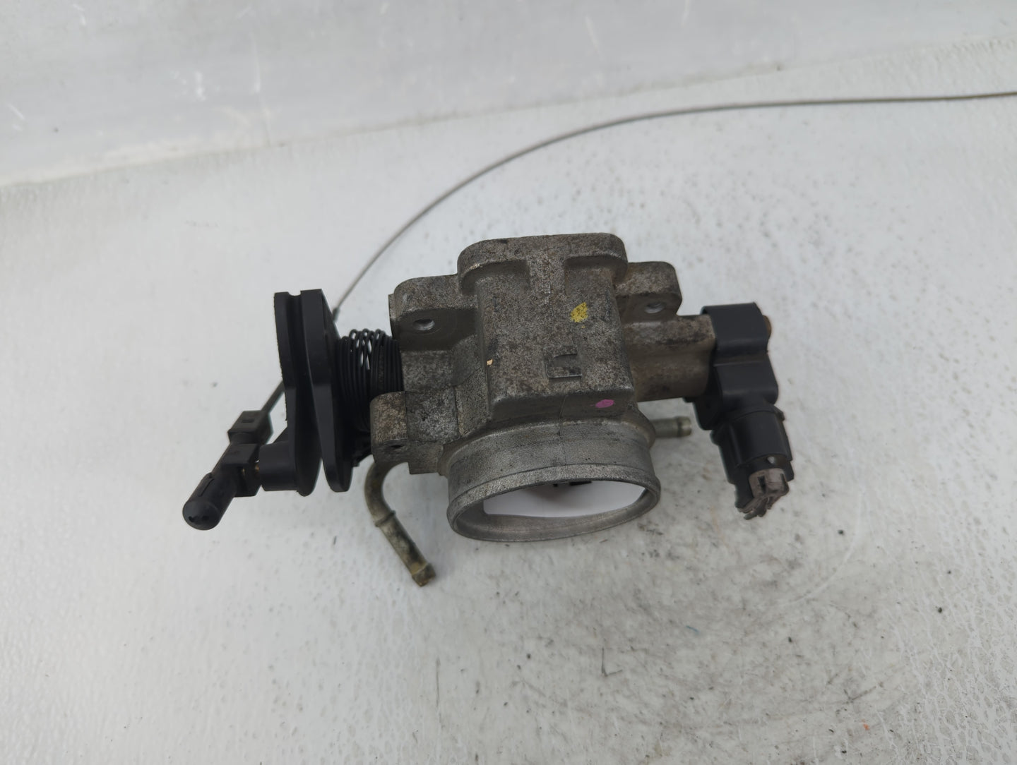 2005-2008 Mazda Tribute Throttle Body Fits Fits 2005 2006 2007 2008 OEM Used Auto Parts - Oemusedautoparts1.com