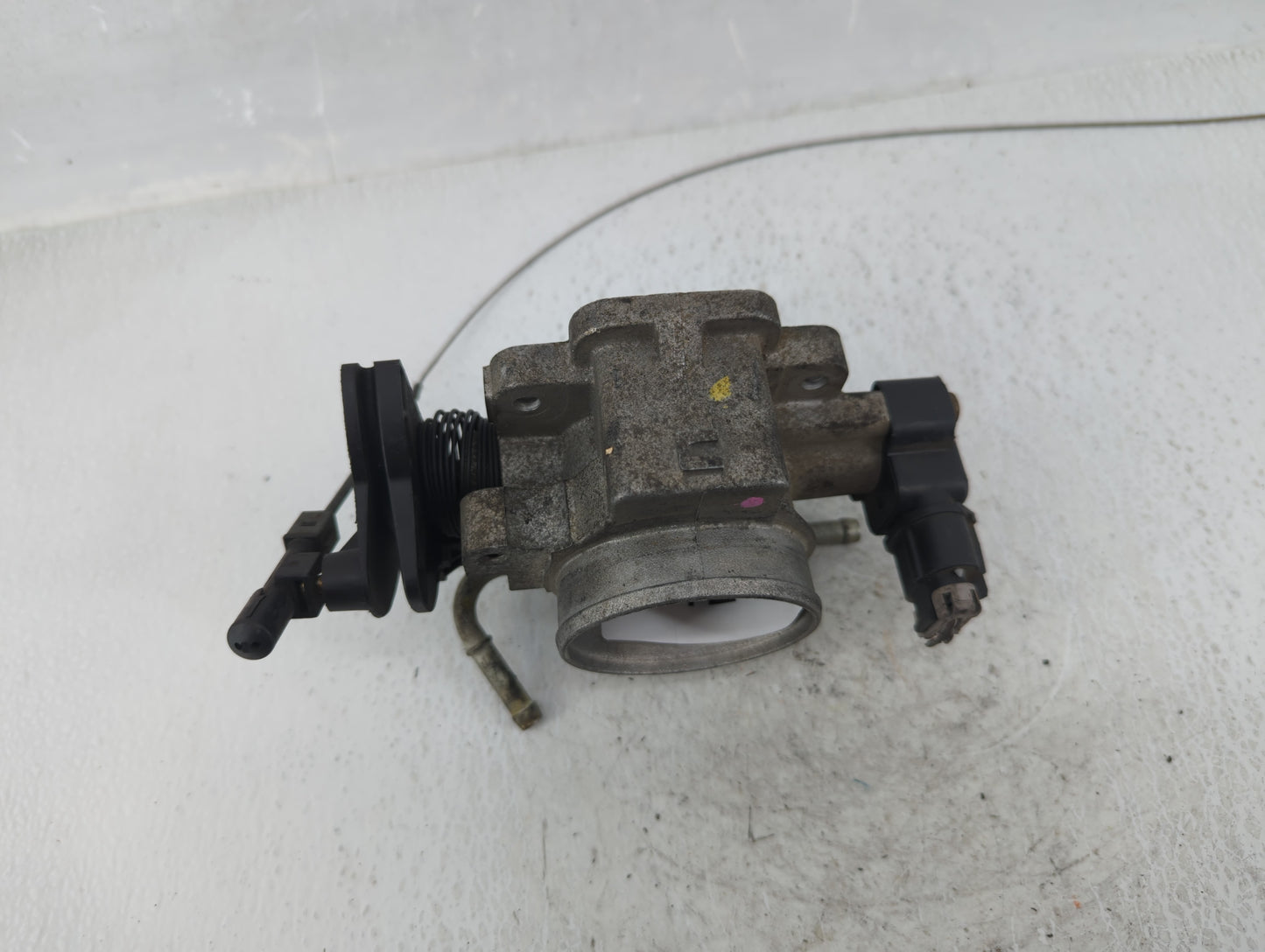 2005-2008 Mazda Tribute Throttle Body Fits Fits 2005 2006 2007 2008 OEM Used Auto Parts - Oemusedautoparts1.com