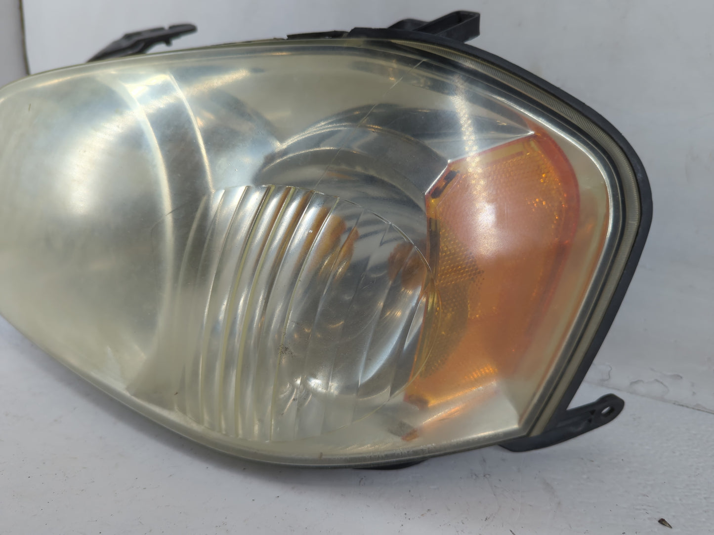 2005-2006 Mazda Tribute Driver Left Oem Head Light Headlight Lamp - Oemusedautoparts1.com