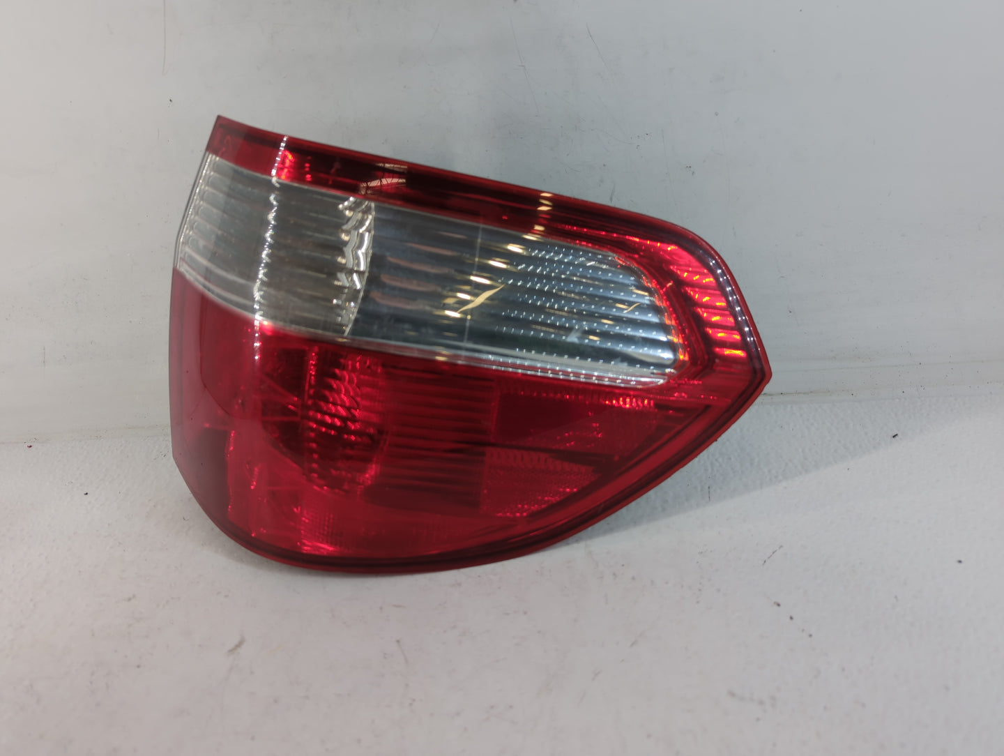 2005-2006 Mazda Tribute Tail Light Assembly Passenger Right OEM Fits Fits 2005 2006 OEM Used Auto Parts - Oemusedautoparts1.