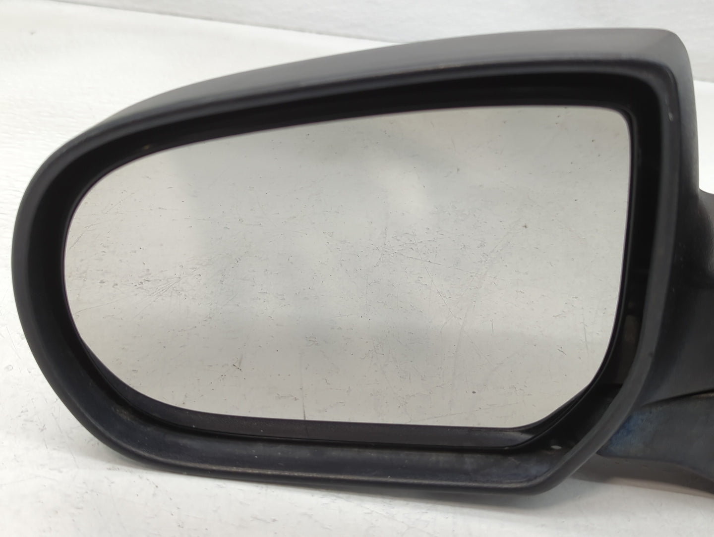 2001-2005 Mazda Tribute Driver Side View Mirror - Left Door Mirror OEM Used - Oemusedautoparts1.com
