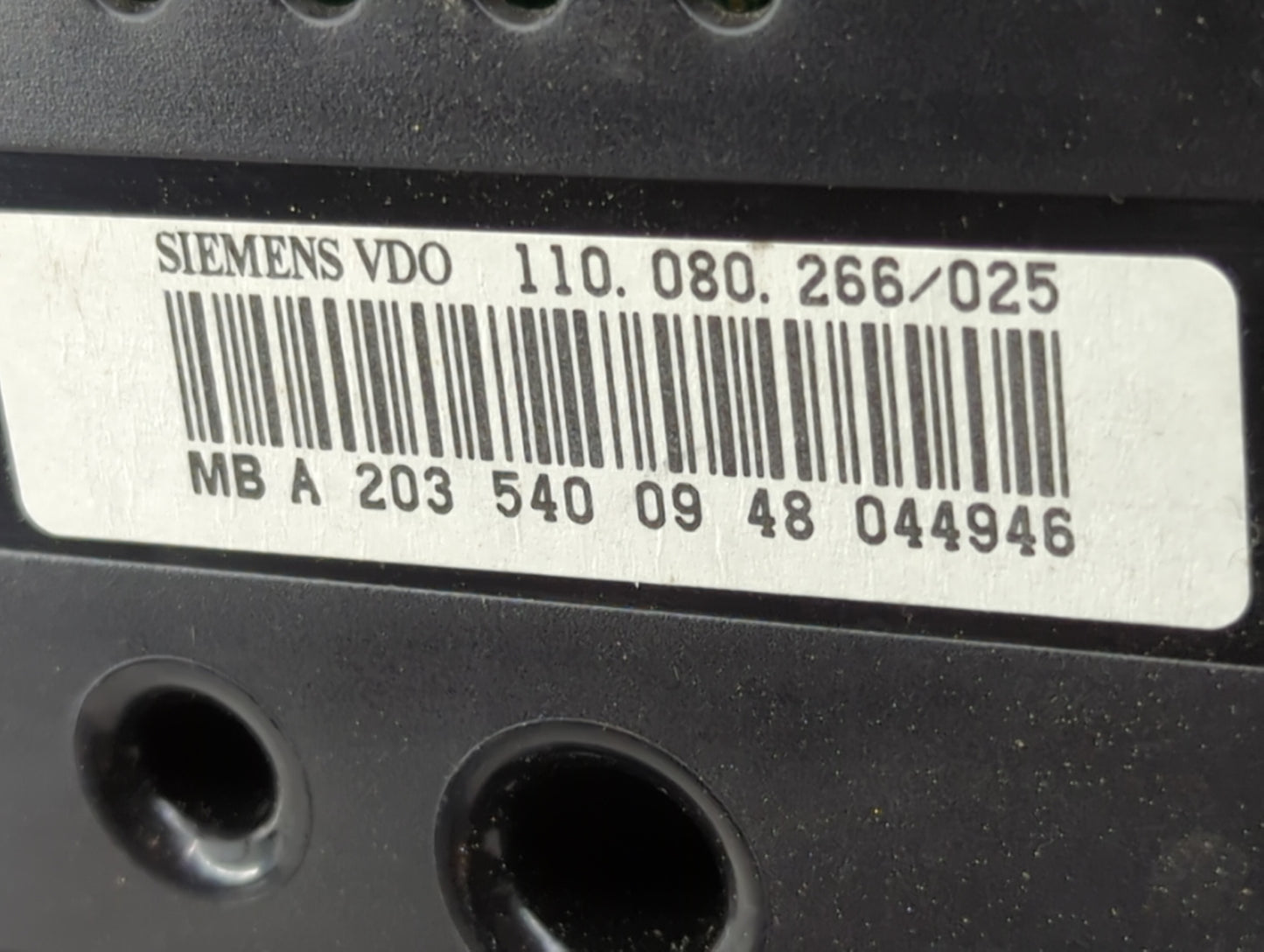 2005 Mercedes-Benz 320 Instrument Cluster Speedometer Gauges P/N:A 203 540 09 48 Miles: Fits OEM Used Auto Parts - Oemusedau