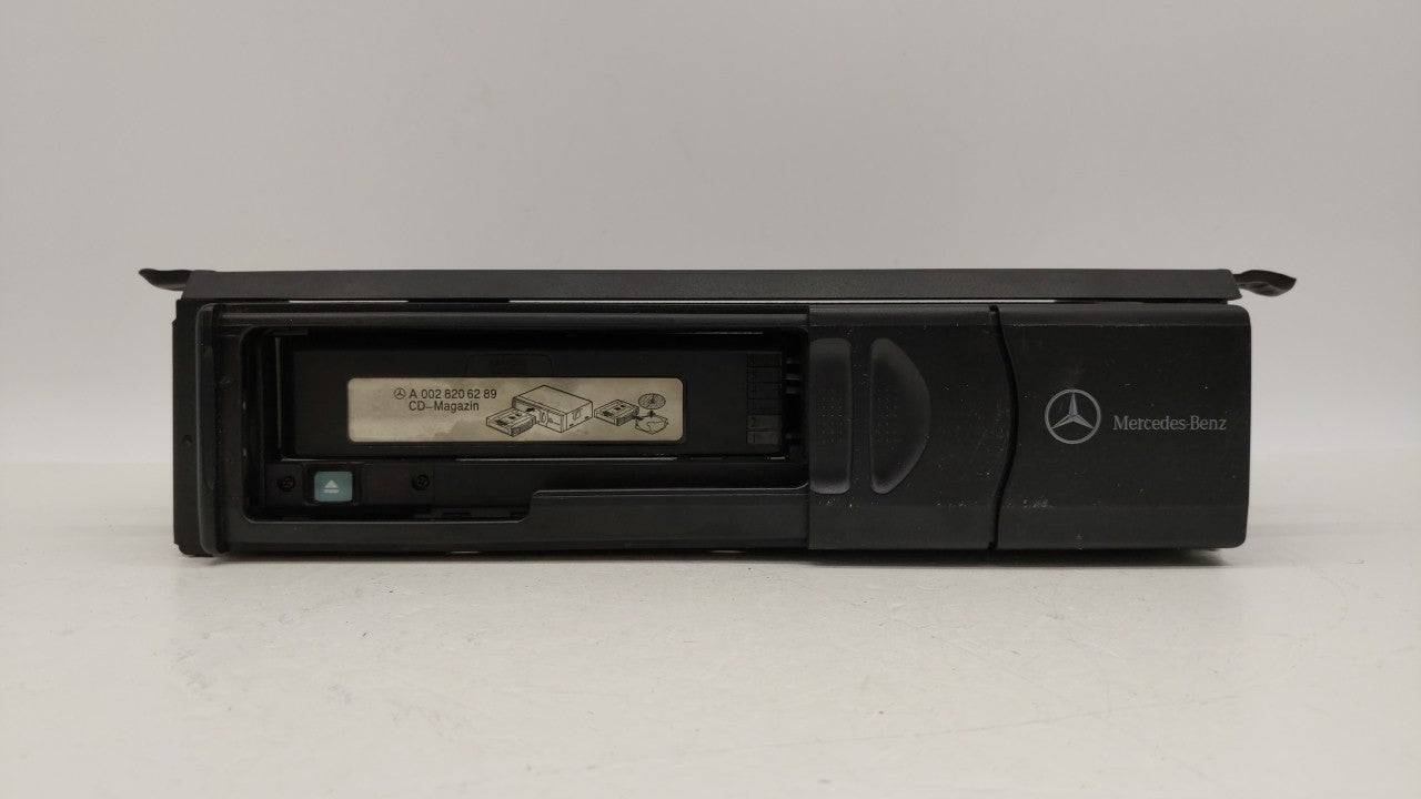 2004-2007 Mercedes-Benz C230 Radio AM FM Cd Player Receiver Replacement P/N:2208274642 A 220 820 60 85 Fits OEM Used Auto Pa