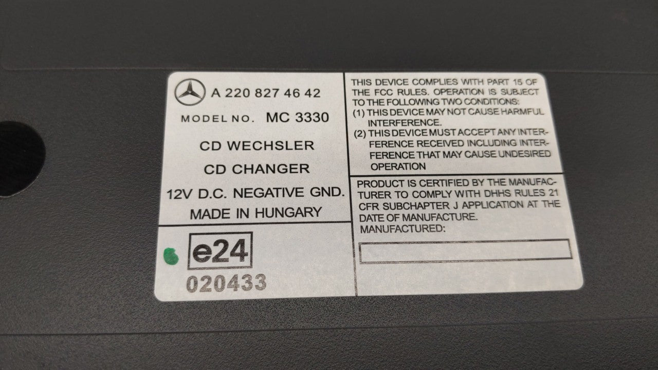 2004-2007 Mercedes-Benz C230 Radio AM FM Cd Player Receiver Replacement P/N:2208274642 A 220 820 60 85 Fits OEM Used Auto Pa