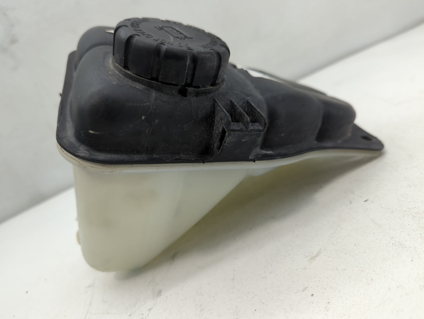 2002-2007 Mercedes-benz C230 Windshield Washer Fluid Reservoir Bottle Oem - Oemusedautoparts1.com