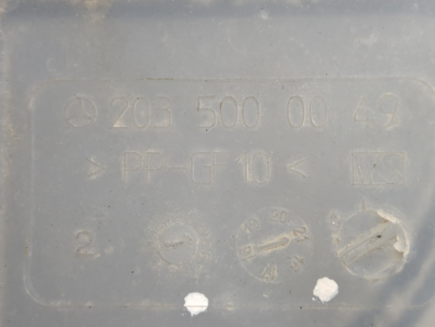 2002-2007 Mercedes-benz C230 Windshield Washer Fluid Reservoir Bottle Oem - Oemusedautoparts1.com