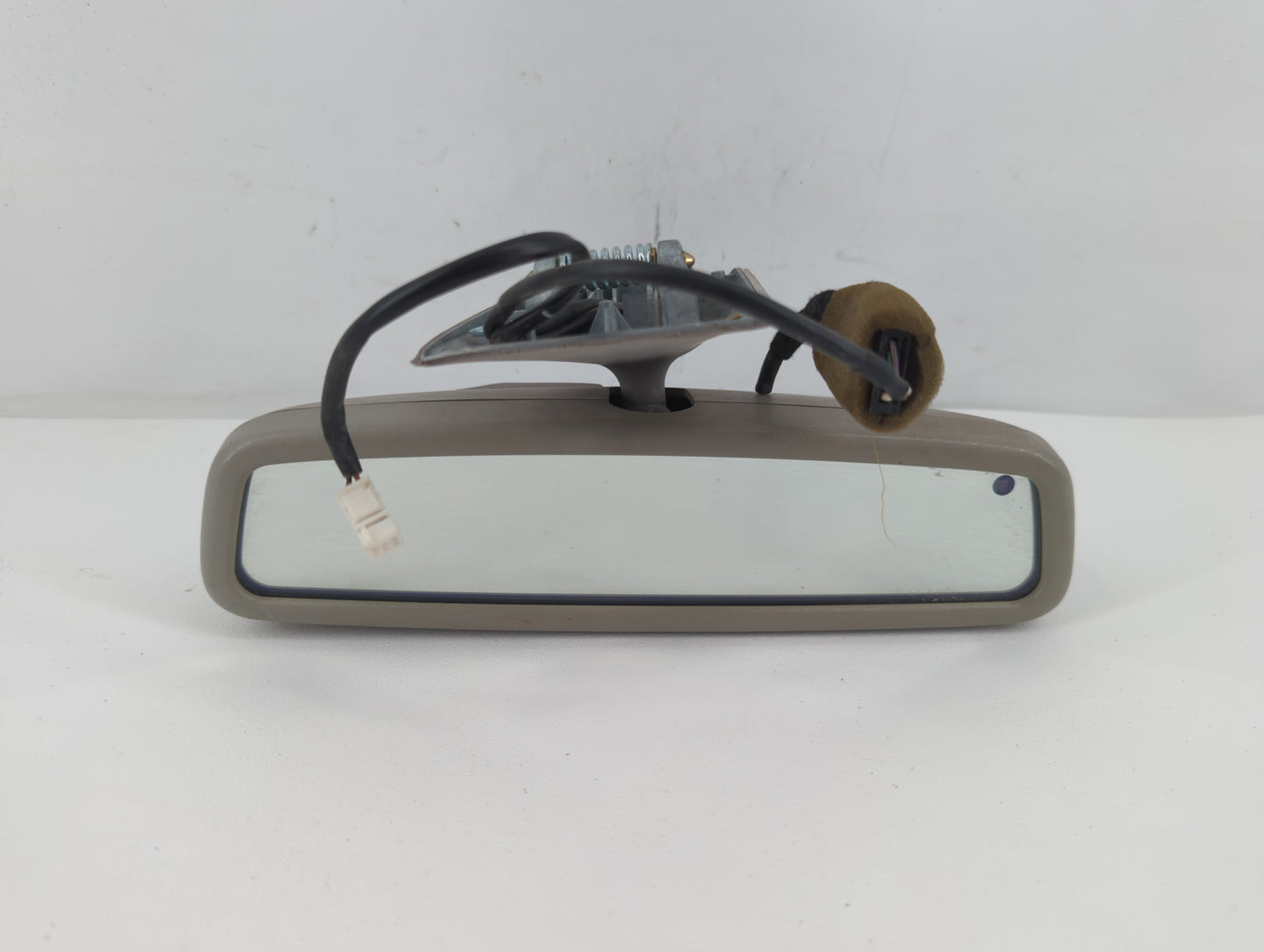 2005 Mercedes-Benz C230 Interior Rear View Mirror Replacement OEM P/N:E1010485 Fits OEM Used Auto Parts - Oemusedautoparts1.