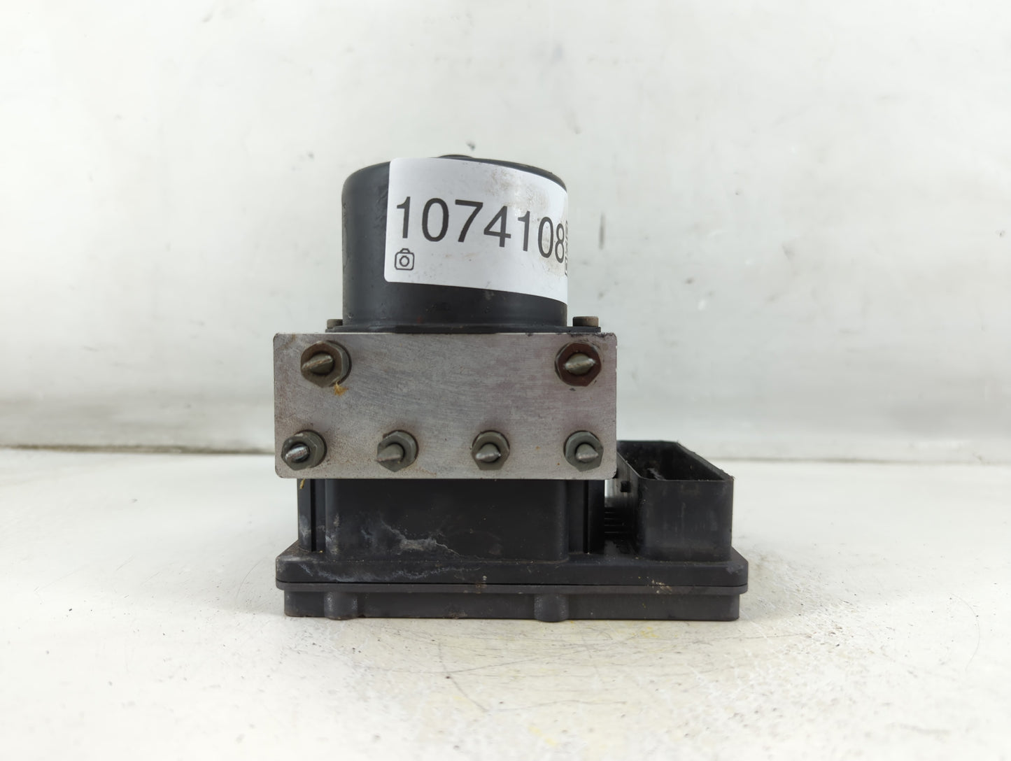 2005 Mercedes-Benz C240 ABS Pump Control Module Replacement P/N:02210206001 Fits OEM Used Auto Parts - Oemusedautoparts1.com