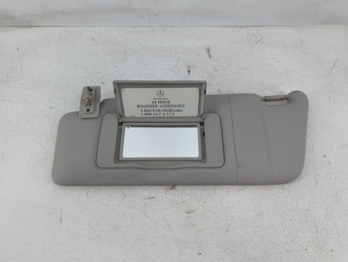 2005 Mercedes-Benz C240 Sun Visor Shade Replacement Passenger Right Mirror Fits Fits 2002 2003 2004 OEM Used Auto Parts - Oe