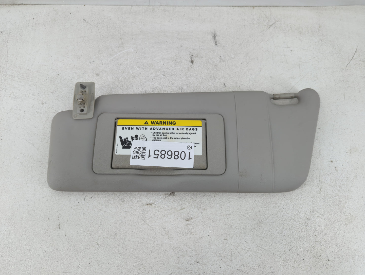2005 Mercedes-Benz C240 Sun Visor Shade Replacement Passenger Right Mirror Fits Fits 2002 2003 2004 OEM Used Auto Parts - Oe