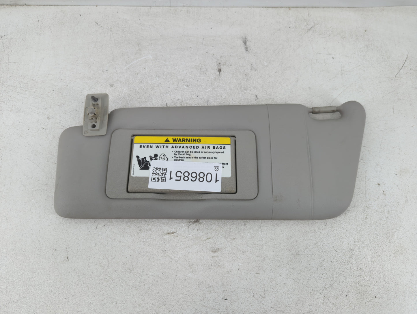 2005 Mercedes-Benz C240 Sun Visor Shade Replacement Passenger Right Mirror Fits Fits 2002 2003 2004 OEM Used Auto Parts - Oe