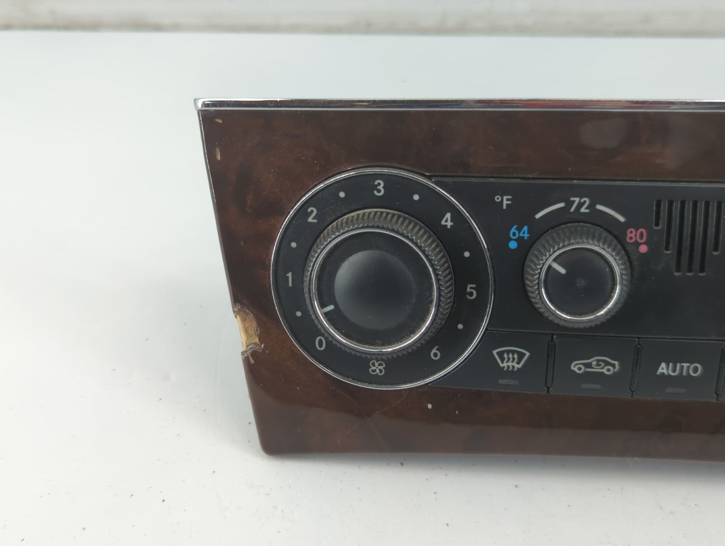 2001-2005 Mercedes-Benz C240 Climate Control Module Temperature AC/Heater Replacement P/N:F 011 021 355 Fits OEM Used Auto P