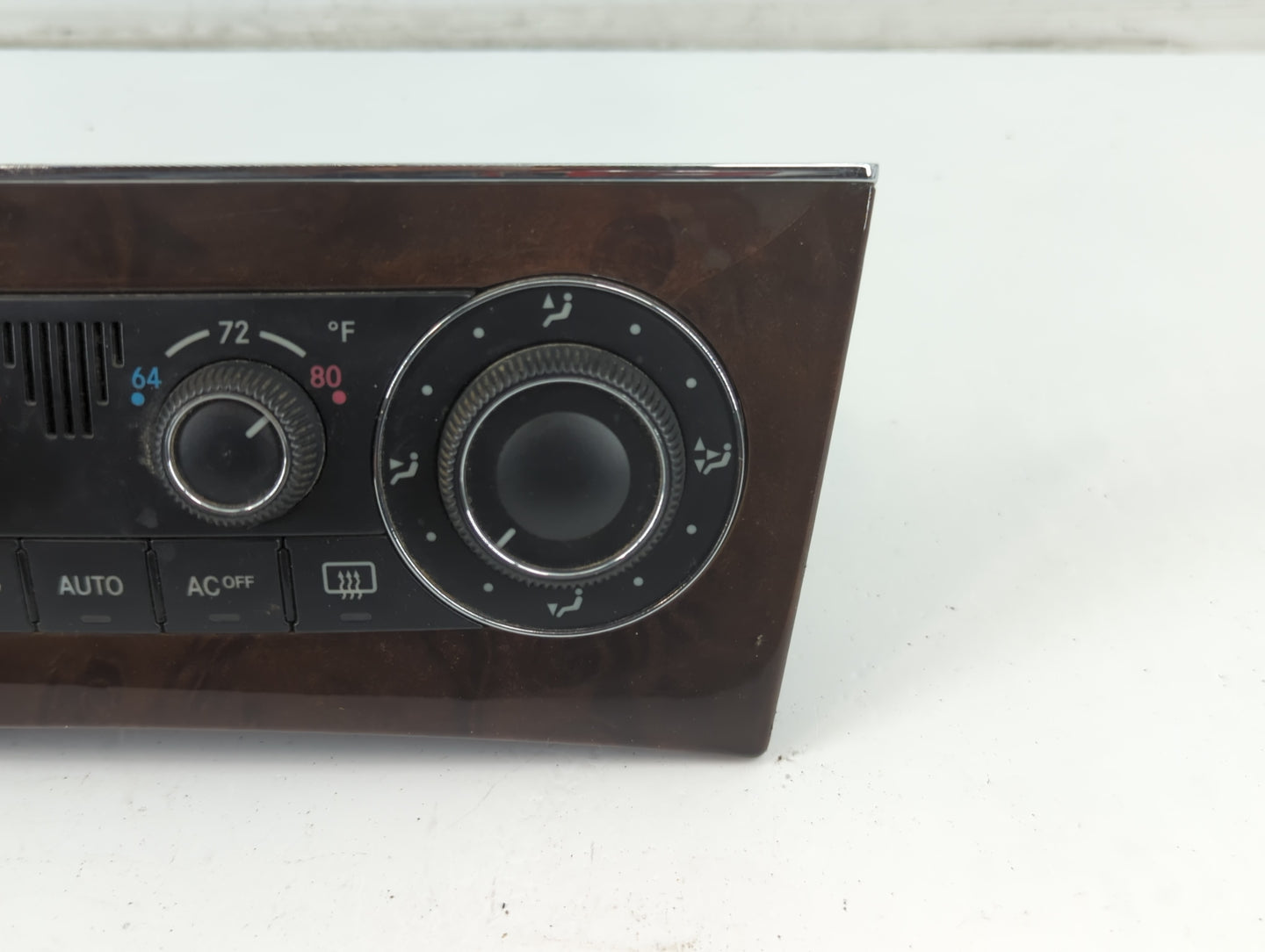 2001-2005 Mercedes-Benz C240 Climate Control Module Temperature AC/Heater Replacement P/N:F 011 021 355 Fits OEM Used Auto P