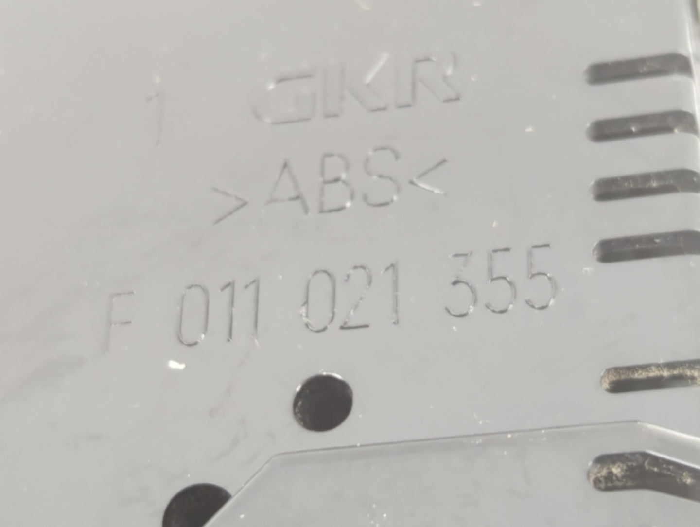 2001-2005 Mercedes-Benz C240 Climate Control Module Temperature AC/Heater Replacement P/N:F 011 021 355 Fits OEM Used Auto P