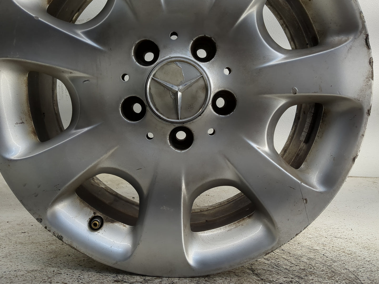 2005-2005 Mercedes-benz C240 Oem Wheel Rim 1325336 - Oemusedautoparts1.com