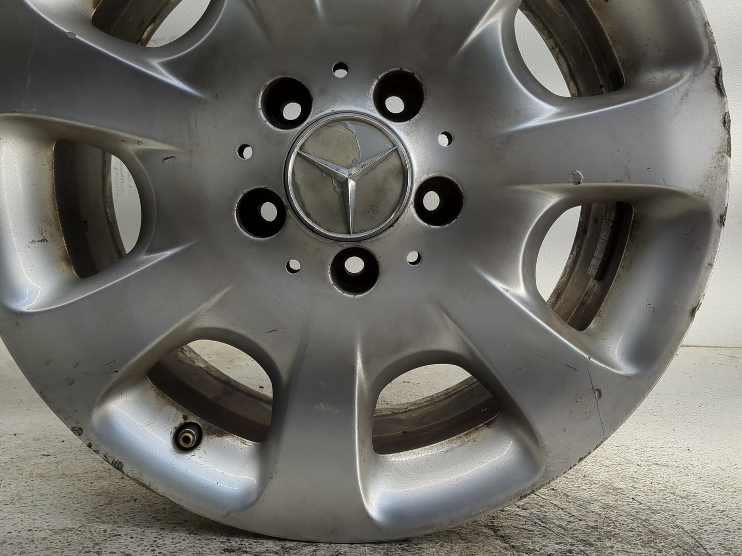 2005-2005 Mercedes-benz C240 Oem Wheel Rim 1325336 - Oemusedautoparts1.com