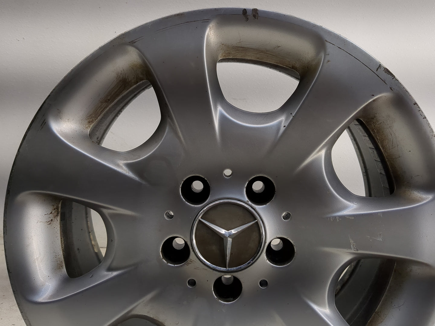 2005-2005 Mercedes-benz C240 Oem Wheel Rim 1325338 - Oemusedautoparts1.com