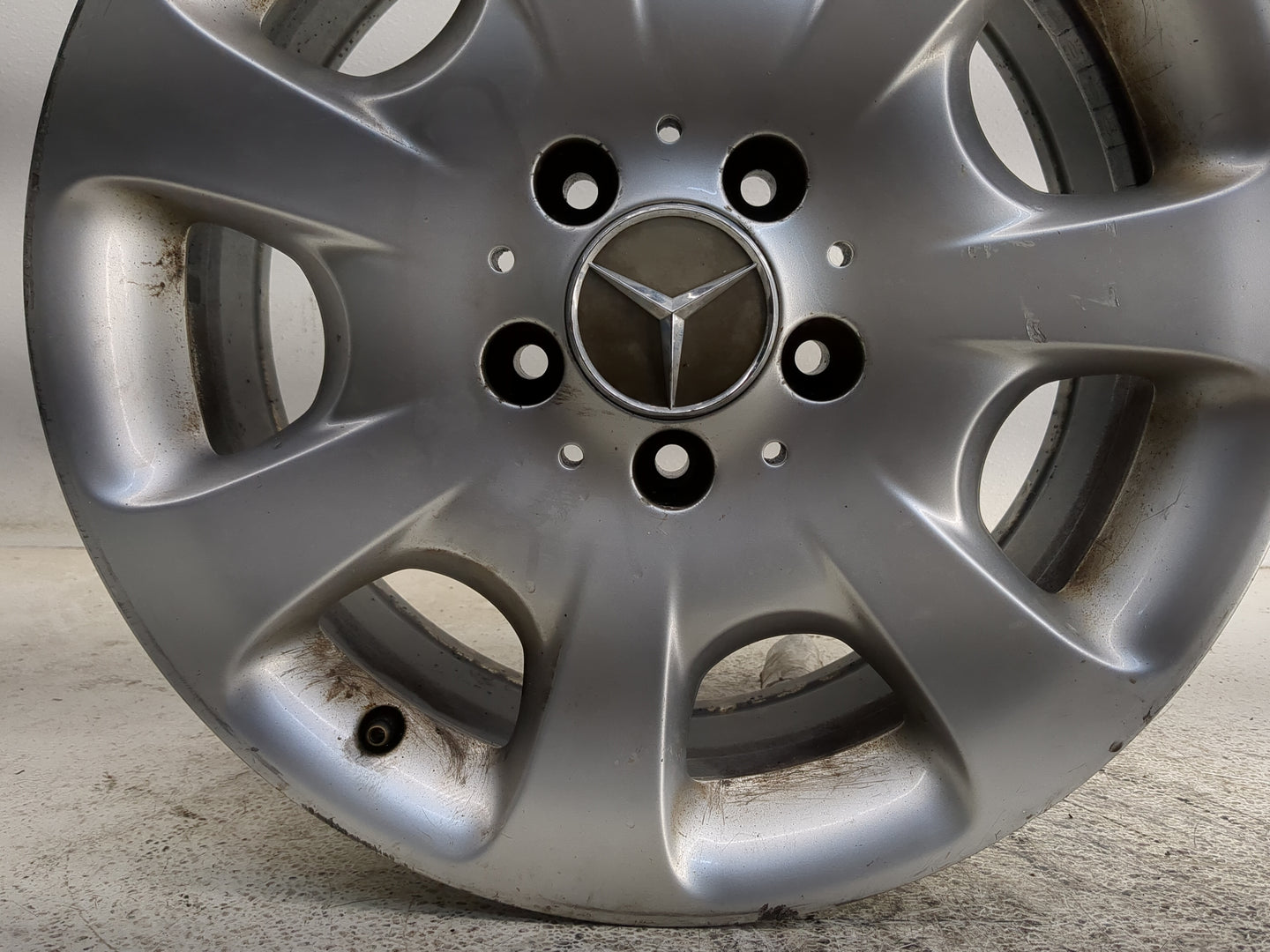 2005-2005 Mercedes-benz C240 Oem Wheel Rim 1325338 - Oemusedautoparts1.com