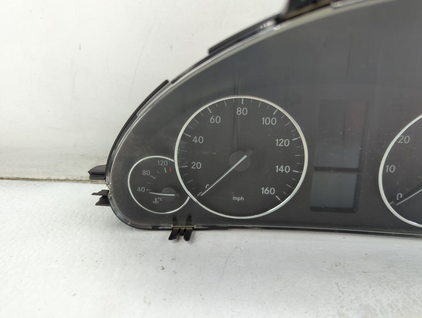 2003-2005 Mercedes-Benz C320 Instrument Cluster Speedometer Gauges P/N:A 203 540 09 48 Fits Fits 2003 2004 2005 OEM Used Aut