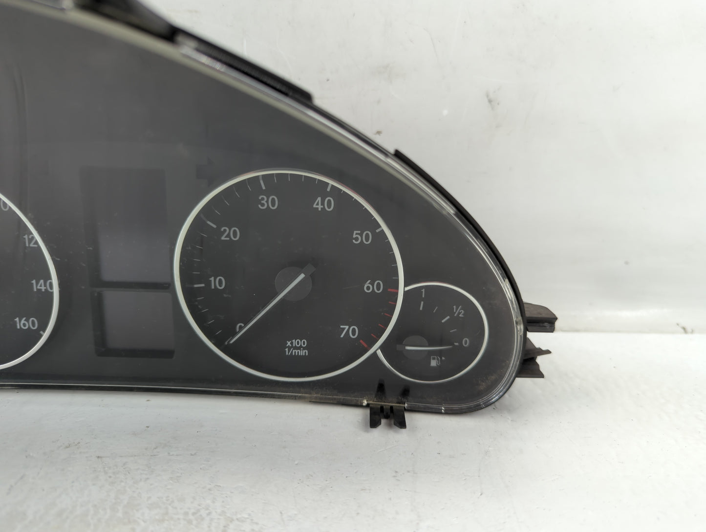 2003-2005 Mercedes-Benz C320 Instrument Cluster Speedometer Gauges P/N:A 203 540 09 48 Fits Fits 2003 2004 2005 OEM Used Aut