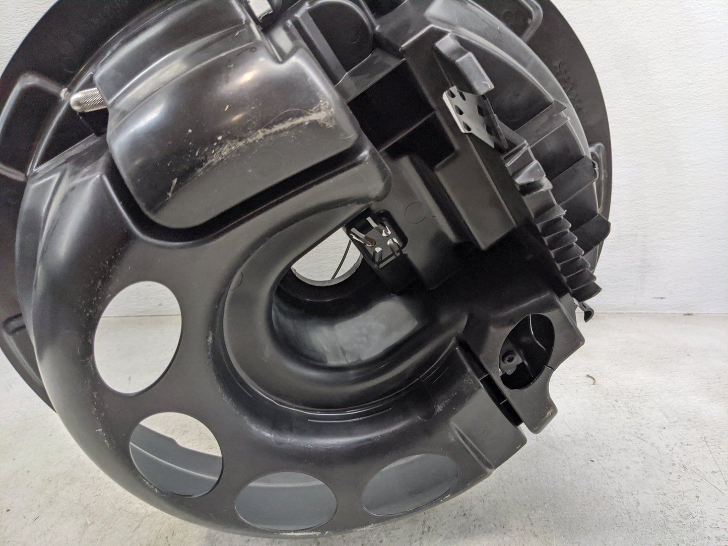 2005 Mercedes-benz Clk500 Spare Scissor Car Jack Black - Oemusedautoparts1.com
