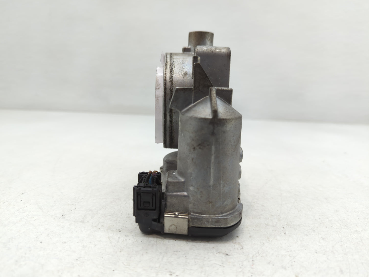 2003-2005 Mercedes-Benz Clk500 Throttle Body P/N:A 113 141 01 25 Fits Fits 2001 2002 2003 2004 2005 2006 2007 2008 2009 2010