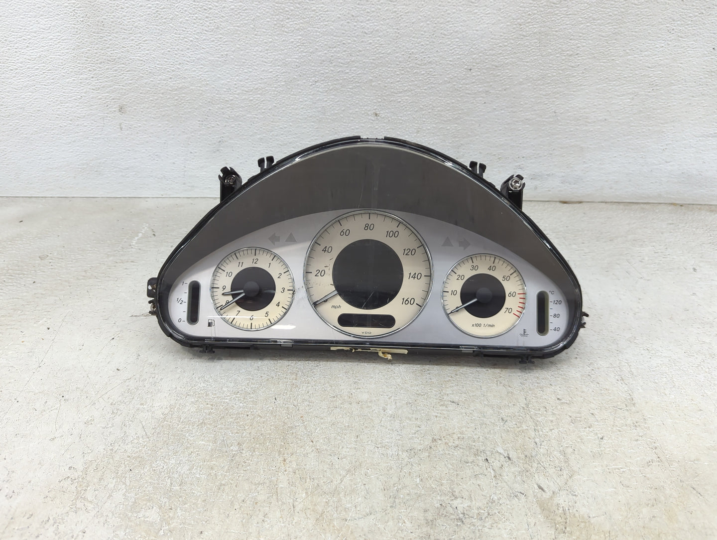 2005 Mercedes-Benz E-Class Instrument Cluster Speedometer Gauges P/N:A2115400047 110.080.284/015 Miles:151K Fits OEM Used Au
